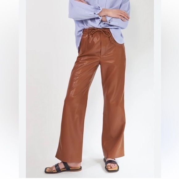 Seven Sisters Pants - Seven Sisters Highrise Beige Wide Leg Faux Leather Joggers Size Medium